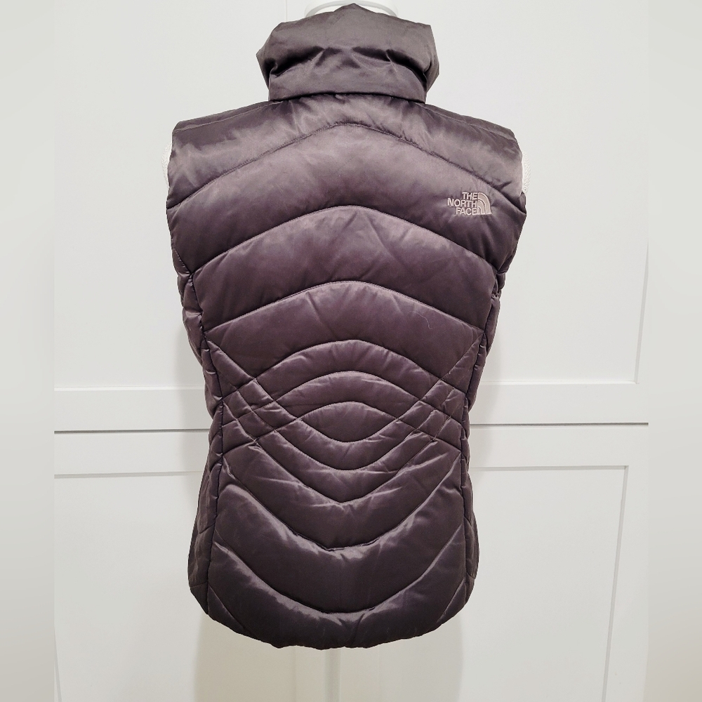 The North Face 550 Down Quilted Vest | Lightweight Puffer | Size Small - Picture 2 of 7